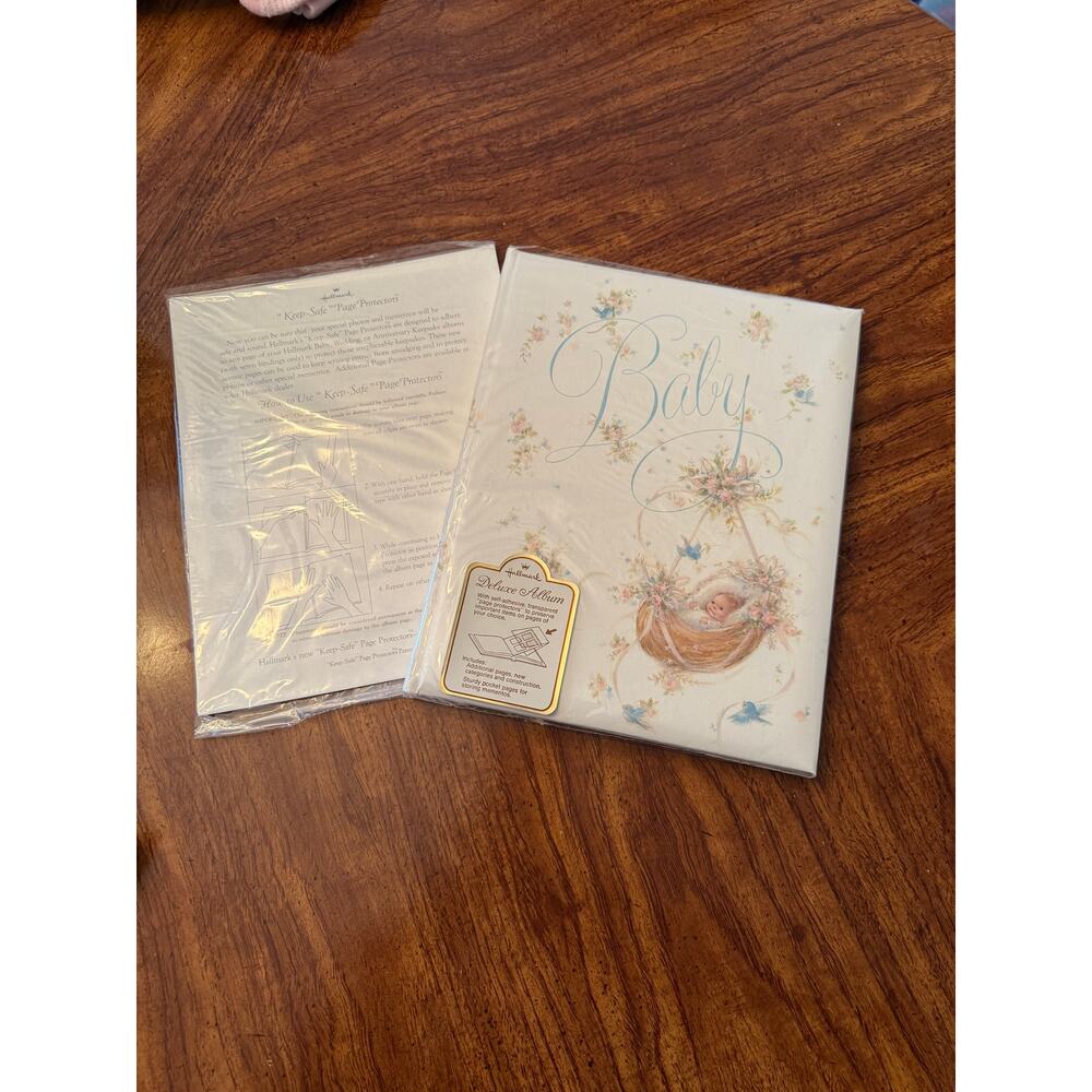 Vintage Hallmark Baby Book with page protectors NEW in damaged box 1970’s